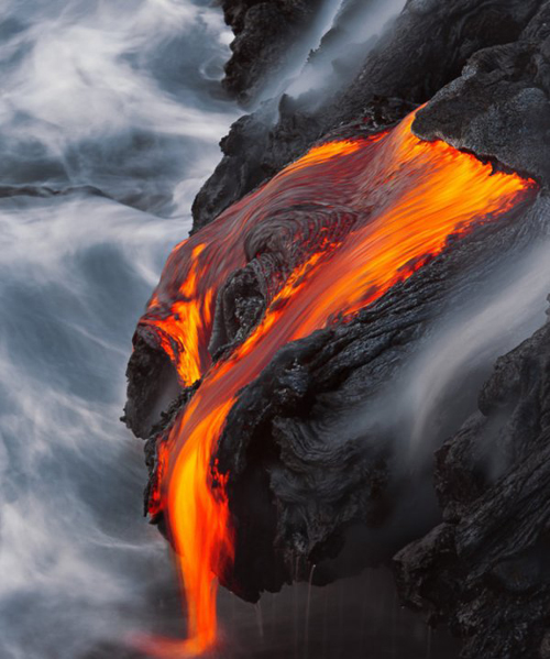 另一座为莫纳罗亚山(mauna loa,它是世界上最大的活火山